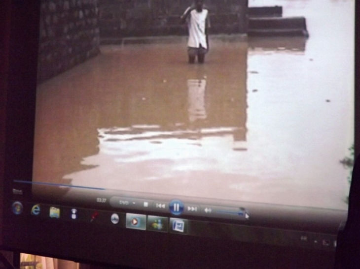 Inondations dans une zone industrielle d’Abidjan suite à une pluie diluvienne