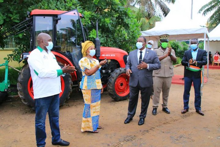 Le ministre Adjoumani annonce un vaste programme de mécanisation de l’agriculture