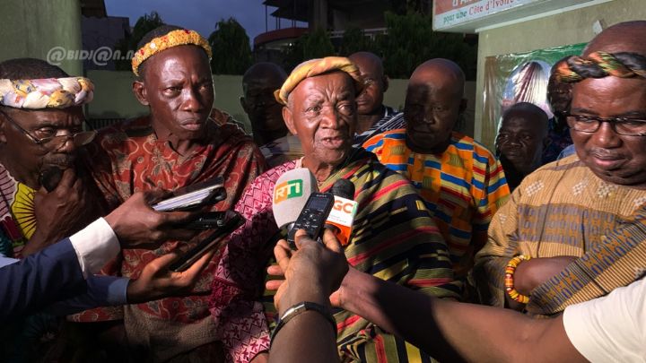 Des chefs traditionnels du centre s’engagent à rétablir un dialogue direct entre Bédié et Ouattara