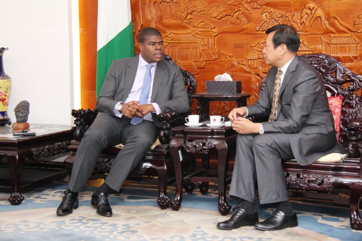 Partenariat/ Le DG de WEBLOGY échange avec l’ambassadeur de Chine en Côte d’Ivoire