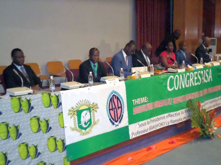 Ouverture à Yamoussoukro d’un congrès international sur l’agriculture durable en Afrique