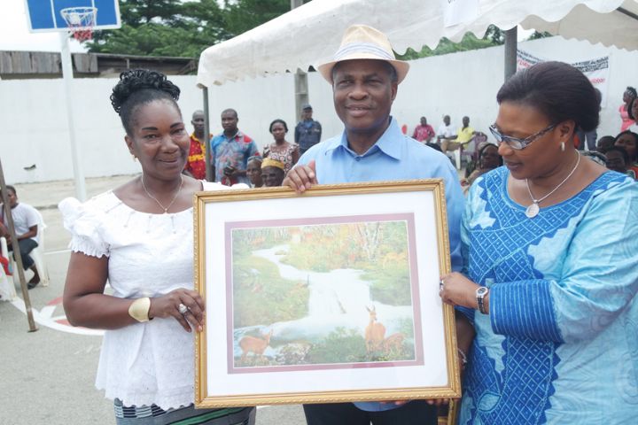 Fédération des femmes de Cocody : N’goan Aka Mathias investit la coordinatrice d’Attoban