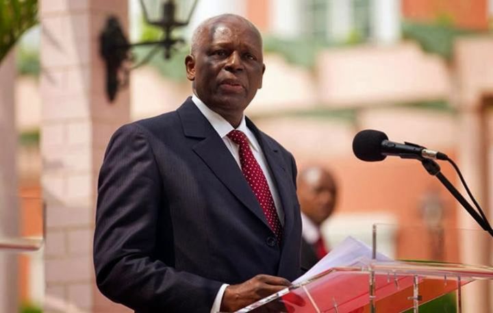 José Eduardo dos Santos, le chef d’Etat africain le plus riche avec 10 000 milliards FCFA
