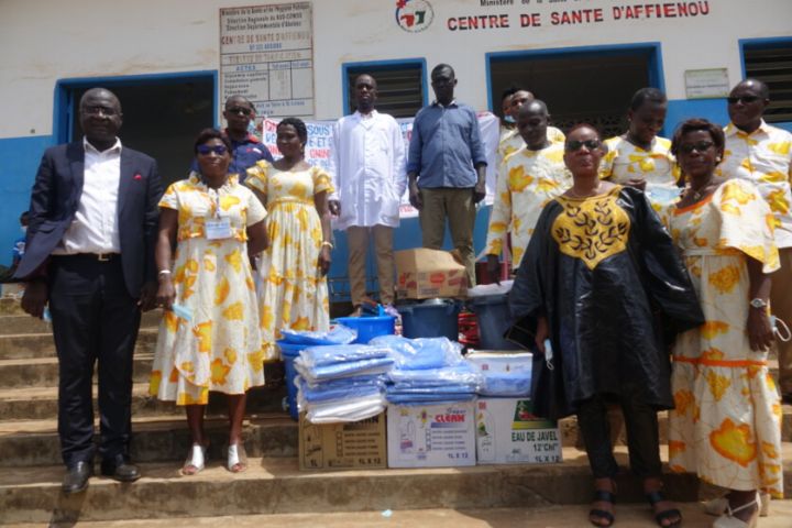 Une ONG offre du matériel d’entretien au centre de santé d’Affiénou