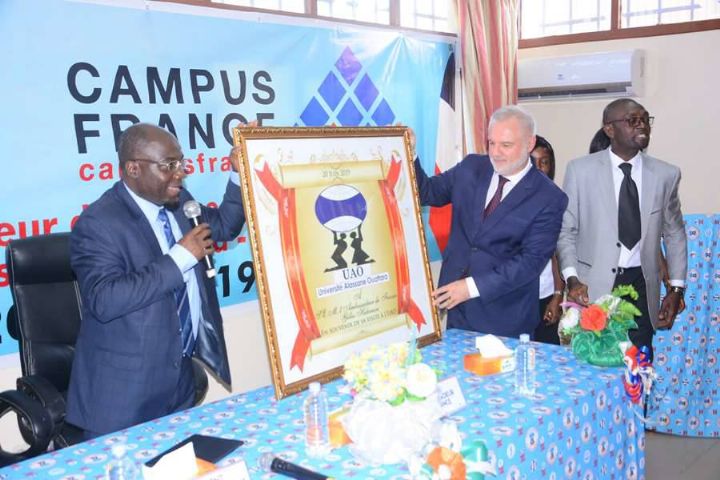 Allocution du président de l’université à l’occasion de l’inauguration de l’espace campus France par l’ambassadeur de France
