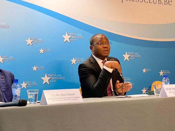 CADHP / Le porte-parole du gouvernement formel : 