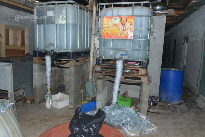 Adjamé : Un important réseau de fabrication d'eau en sachet