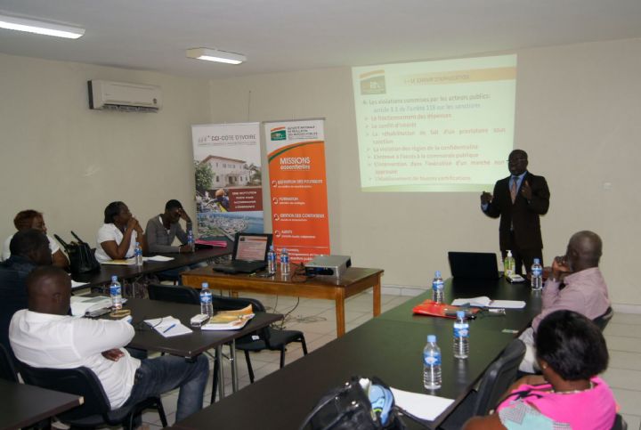 L’ANRMP sensibilise les PME membres de la CCI CI aux sanctions et atteintes a la règlementation des marches publics -19 novembre 2015