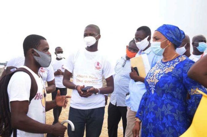 Révision de la liste électorale : des jeunes de Koumassi sensibilisent la population à se faire enrôler