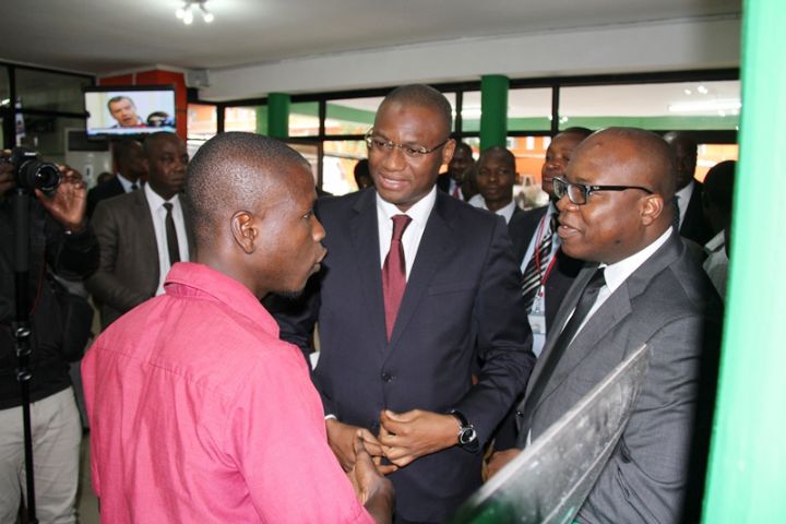 Test de recrutement à l’Agence Emploi Jeunes : le Ministre Sidi Touré  encourage les candidats