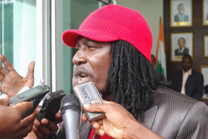 Violente manifestation des agents de Notre Voie: Alpha Blondy chasse les journalistes de Gbagbo