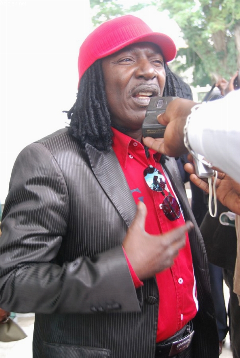 Le Café de Versailles dans le collimateur du ministère de la Salubrité urbaine