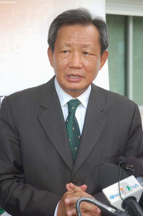 Le représentant de l’Onu chez le premier ministre hier - Y j Choi : 