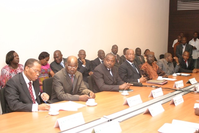 Présidentielle 2010 - 9 candidats exposent leurs préoccupations à Soro