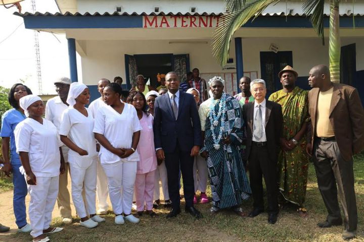 Coopération Chine-Côte d’Ivoire : le Ministre Sidi Touré visite les installations de Startimes à Attiékoi