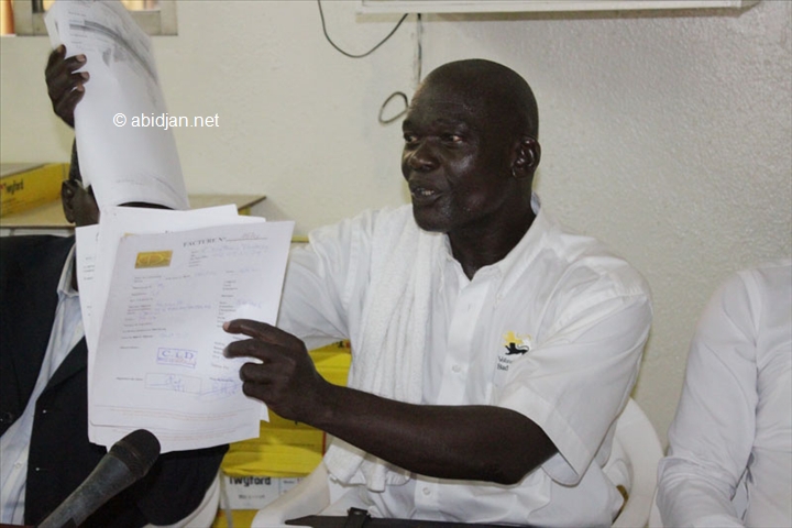 Koné Losséni, pdt CSTCCA0 : ‘’ le racket des transporteurs prend des proportions inquiétantes à l’intérieur du pays’’