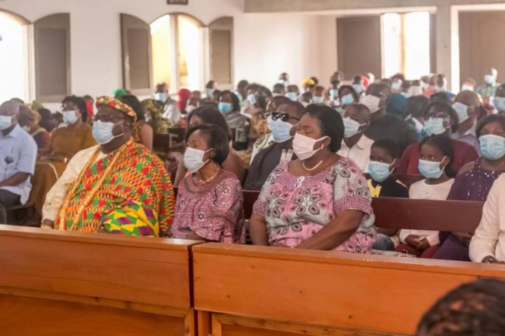 Laurent Tchagba confie ses missions gouvernementales et la vie de la Nation à Dieu