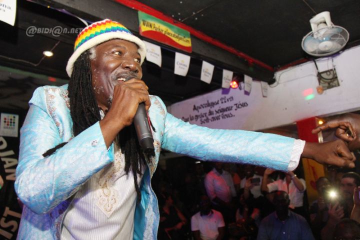 En concert à Ouagadougou, Alpha Blondy : « Je ne chanterai pas Sankara »