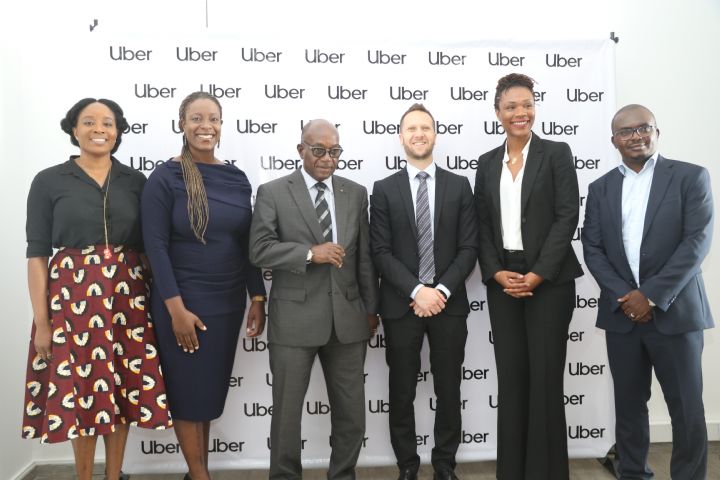 Transport urbain : Uber désormais disponible à Abidjan