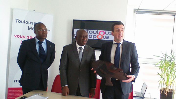 Lutte contre l’insalubrité Urbaine: le Ministre Rémi ALLAH-KOUADIO obtient un appui en matériels de salubrité en France grâce à la coopération décentralisée