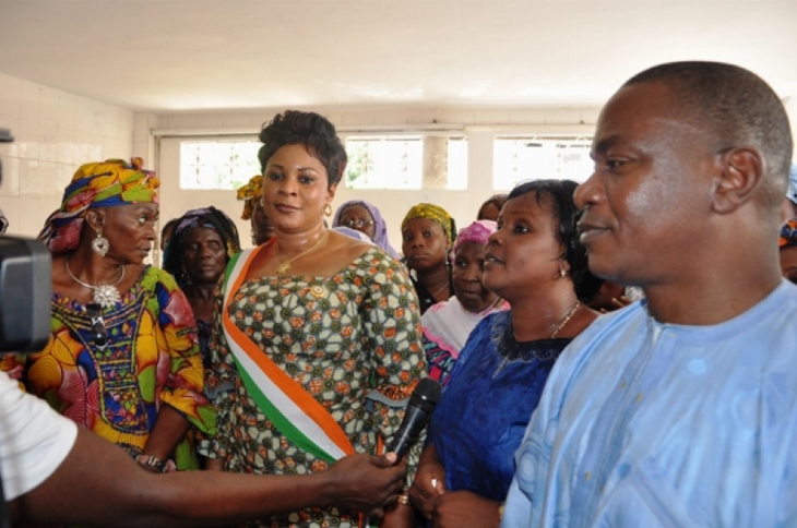 Trazéré Olibé Célestine épouse Koné, vice-présidente de l’Assemblée nationale: la chefferie Bété d’Issia vivant à Abidjan et 200 femmes remercient le Président Ouattara et Amadou Soumahoro
