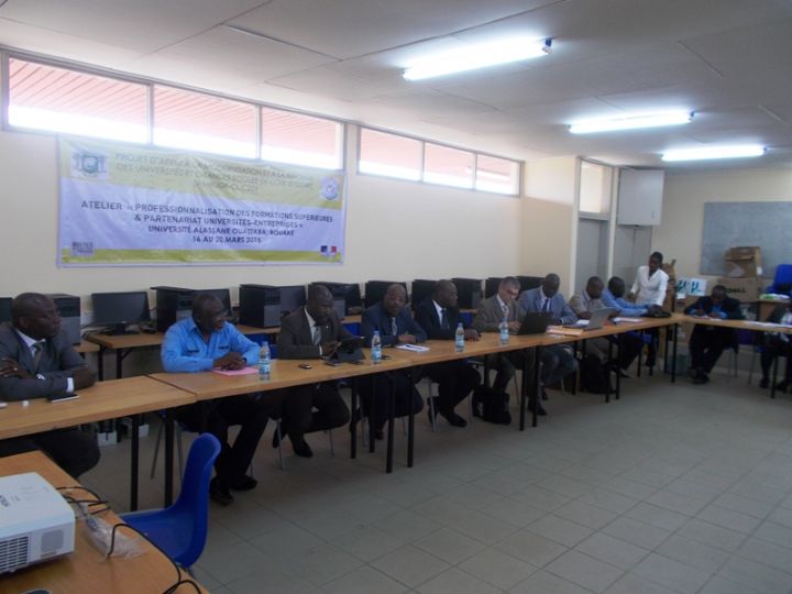 Insertion des jeunes diplômés/ L’AUF forme les étudiants en rédaction de CV professionnalisé