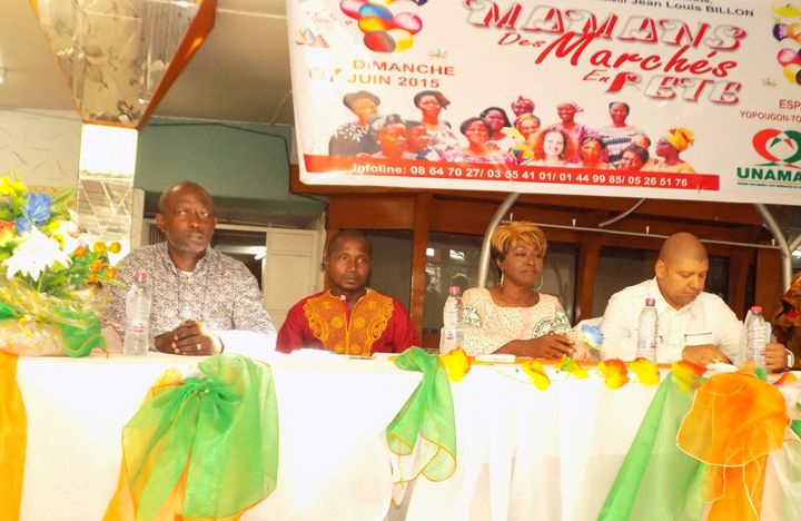 Union Nationale des Marchés de Côte d’Ivoire (Unamaci) investit 12 présidents de marchés dans le district d’Abidjan.