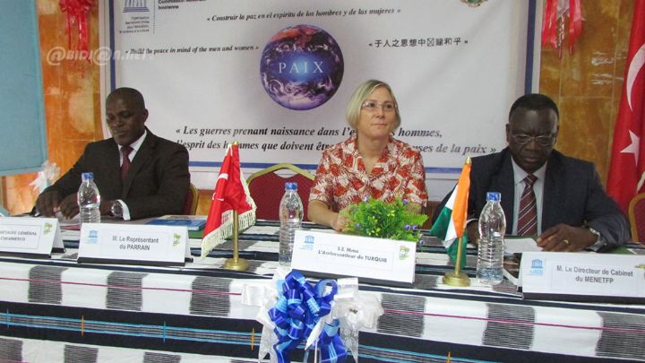 Journée de l’ambassade : la Commission ivoirienne de l’UNESCO et la Turquie promeuvent la paix