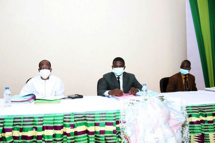 Universités et grandes écoles: le gouvernement va recruter 389 enseignants-chercheurs