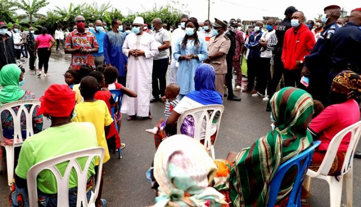 Pluies diluviennes à Anyama : la ministre Mariatou Koné apporte une assistance aux sinistrés