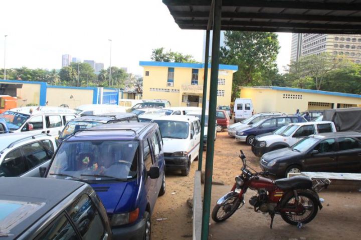 Sécurité et fluidité du trafic routier : Les mini-cars « Gbaka » désormais interdits d’accès au plateau et de passer les ponts