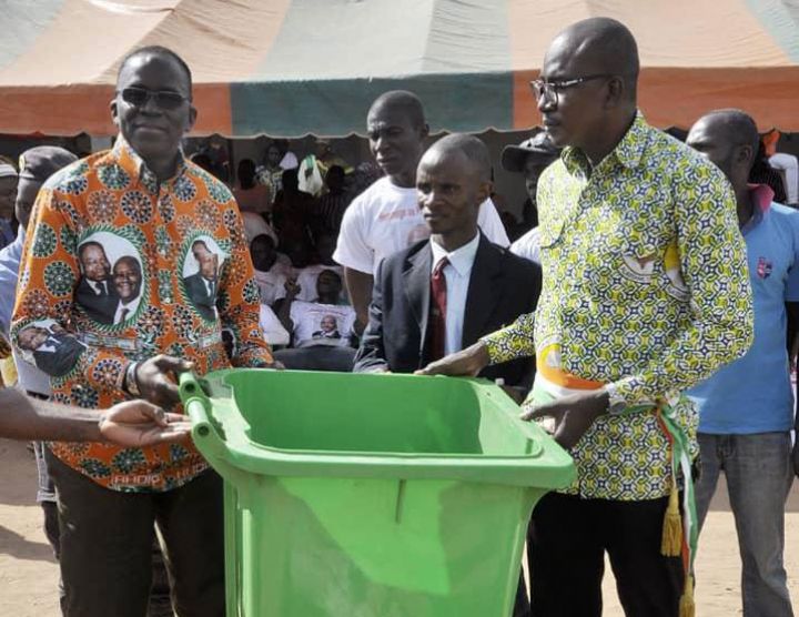 Worofla: du matériel de salubrité offert à la mairie