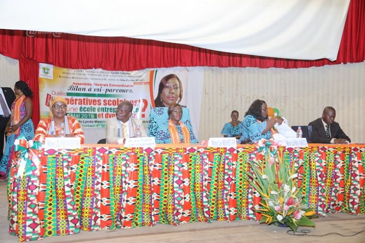 Gestion financière des établissements scolaires : un arrêté signé pour clarifier le rôle des proviseurs de celui des économes