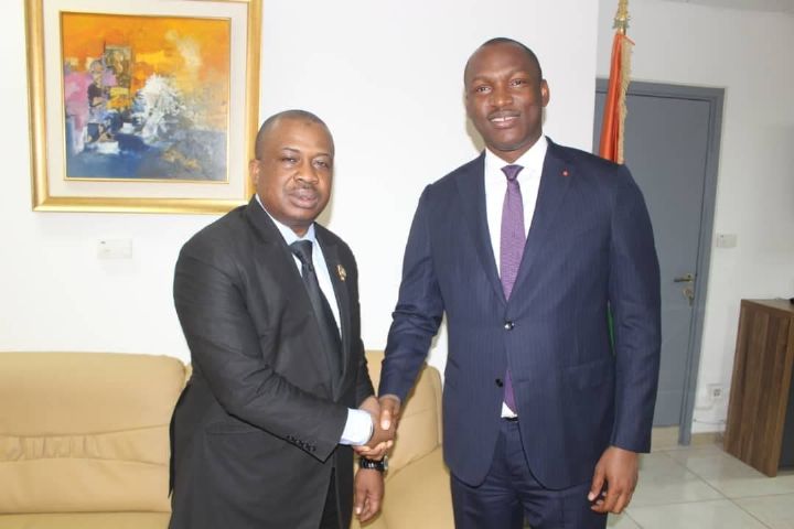 RHDP : la Fondation Espérance du député Zié Coulibaly présente son projet « Village des Chapiteaux » au ministre Touré Mamadou