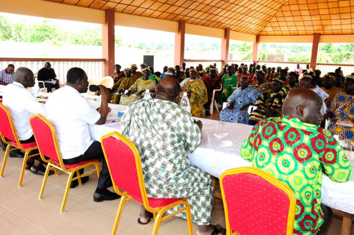 Hommage et soutien au Président Ouattara dans le Moronou: la chefferie traditionnelle salue le leadership du Ministre Ahoua N’Doli et adhère massivement