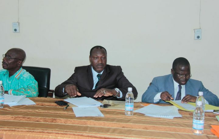 Abobo/ Adoption du budget primitif de l’année 2016:  La priorité  accordée à l’éducation, à la voirie et l’éclairage public