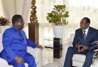 Rencontre énigmatique Bédié-Compaoré à Abidjan