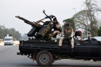 Côte d’Ivoire: des mutins bloquent les accès à Bouaké, tirent en l’air