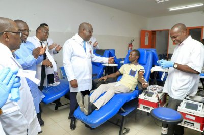 103% de don de sang réalisés en 2024 : Pierre Dimba exprime la gratitude du Gouvernement aux donneurs et annonce des mesures innovantes