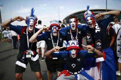 Coupe du monde : pourquoi entend-on «Magic in the Air» à chaque but de la France ?