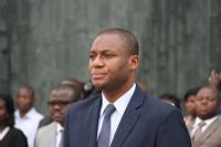 Promotion du civisme / Honneurs au drapeau national : le Ministre Sidy Touré salue les couleurs