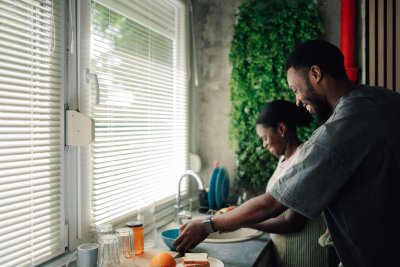 Fifty/fifty ou 50-50 : cette tendance qui s'incruste dans les ménages africains