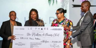 1ere édition des prix du phare: Le prix de l’entrepreneur de l’année 2021 attribué à Marie Béatrice Bagui