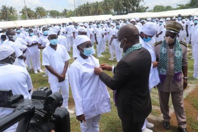200 élèves infirmiers et sages femmes en fin de formation prêtent serment à Daloa