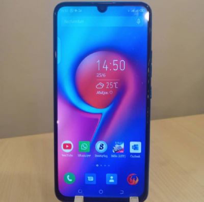 Tecno Mobile : Phantom 9 - Lecteur d’empreintes SUR L’ECRAN et Triple Appareil photo