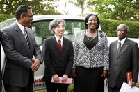 Du matériel roulant et de l’équipement du Japon remis au ministère de la Santé et de la Lutte contre le Sida