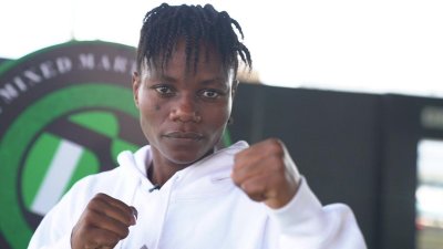 La caporale nigériane qui écrit l'histoire du MMA en Afrique
