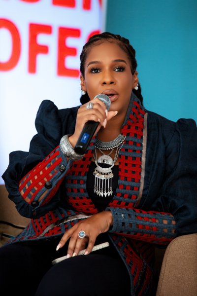 2ème édition du salon de l'insertion professionnelle : Afrique Femme et l'ONG Yelenba Women in Action s'engagent à poursuivre leur collaboration pour soutenir les femmes dans leur parcours professionnel