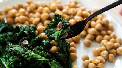 Quelles vitamines sont essentielles pour la santé et quels aliments apportent le plus de variété ?