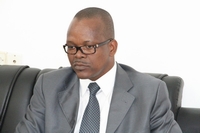 Célébration du 8 mars Alain Lobognon comble “ses’’ femmes